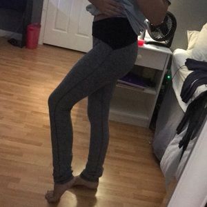 grey ivivva leggings.